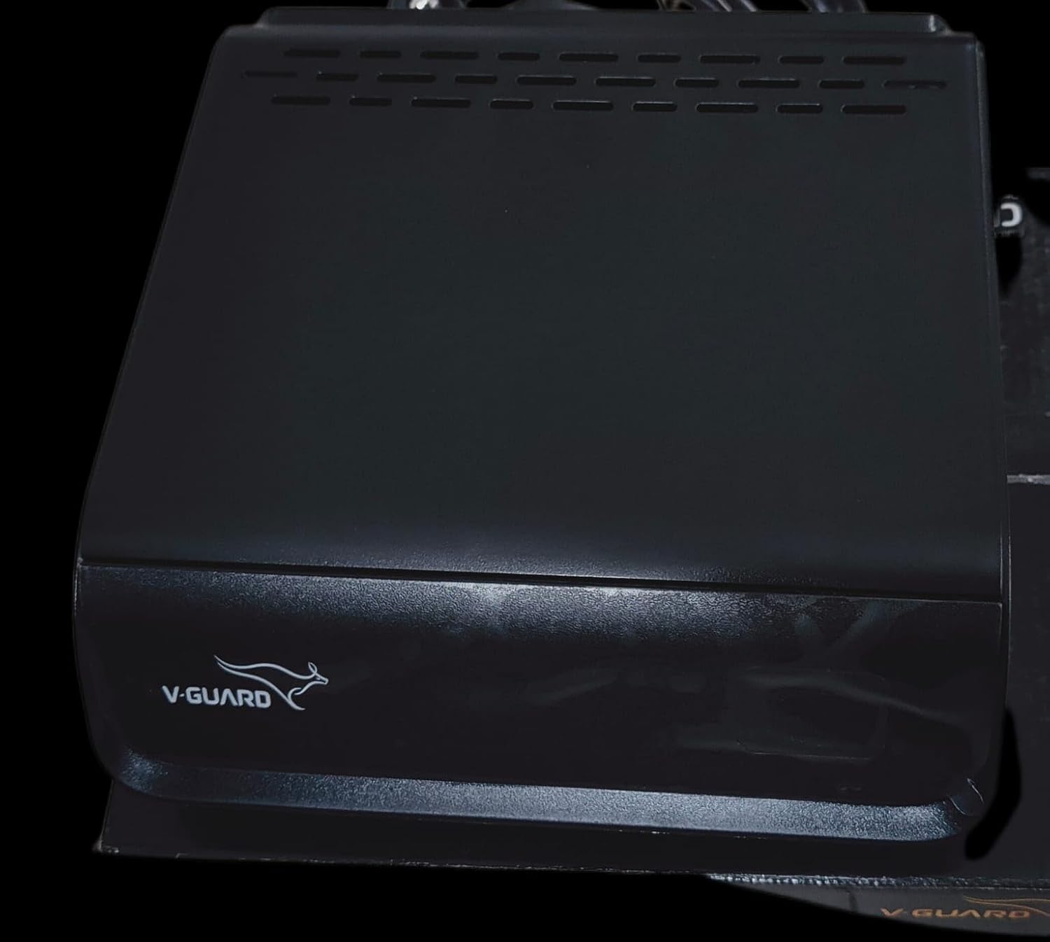 V-Guard Crystal TT 100 Plus TV Stabilizer 4